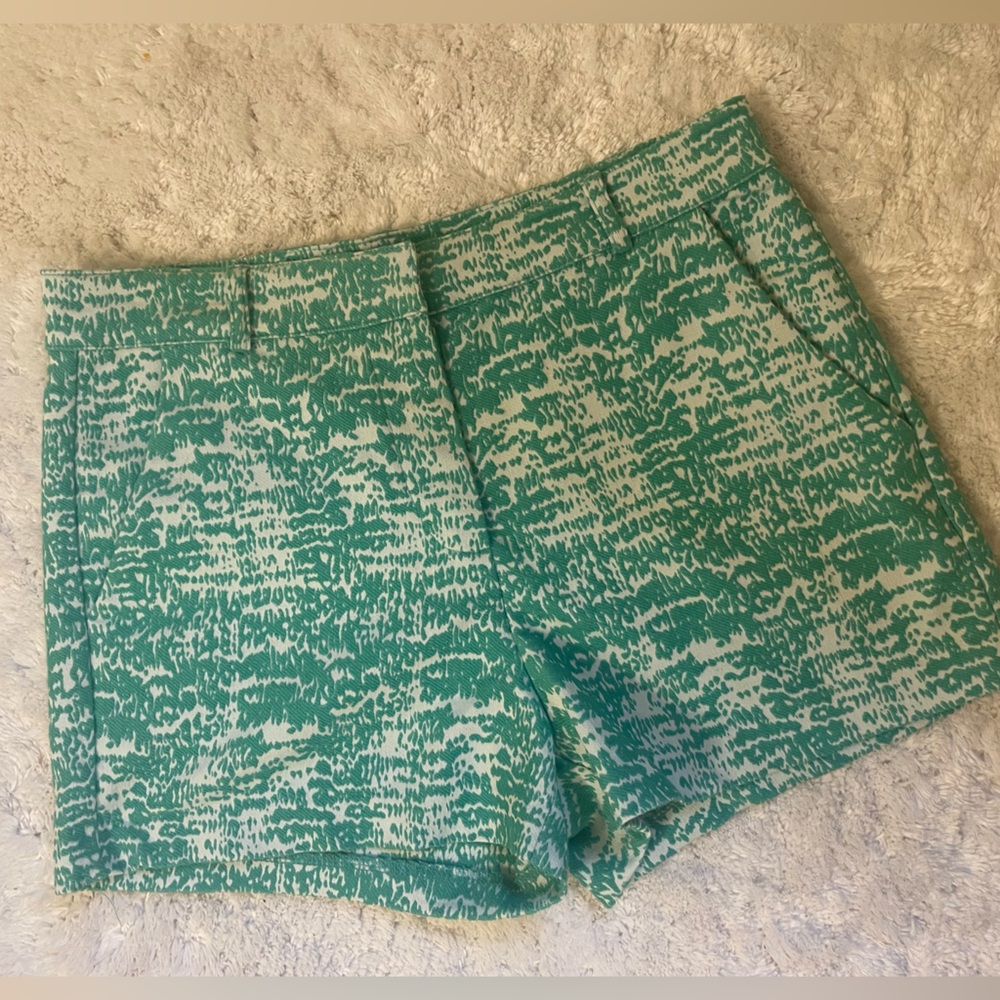 Eiffel Tower turquoise and white shorts